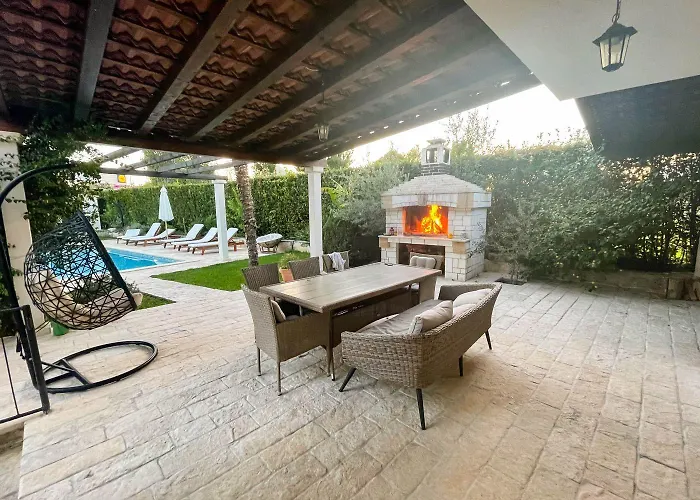 Luba Villa *